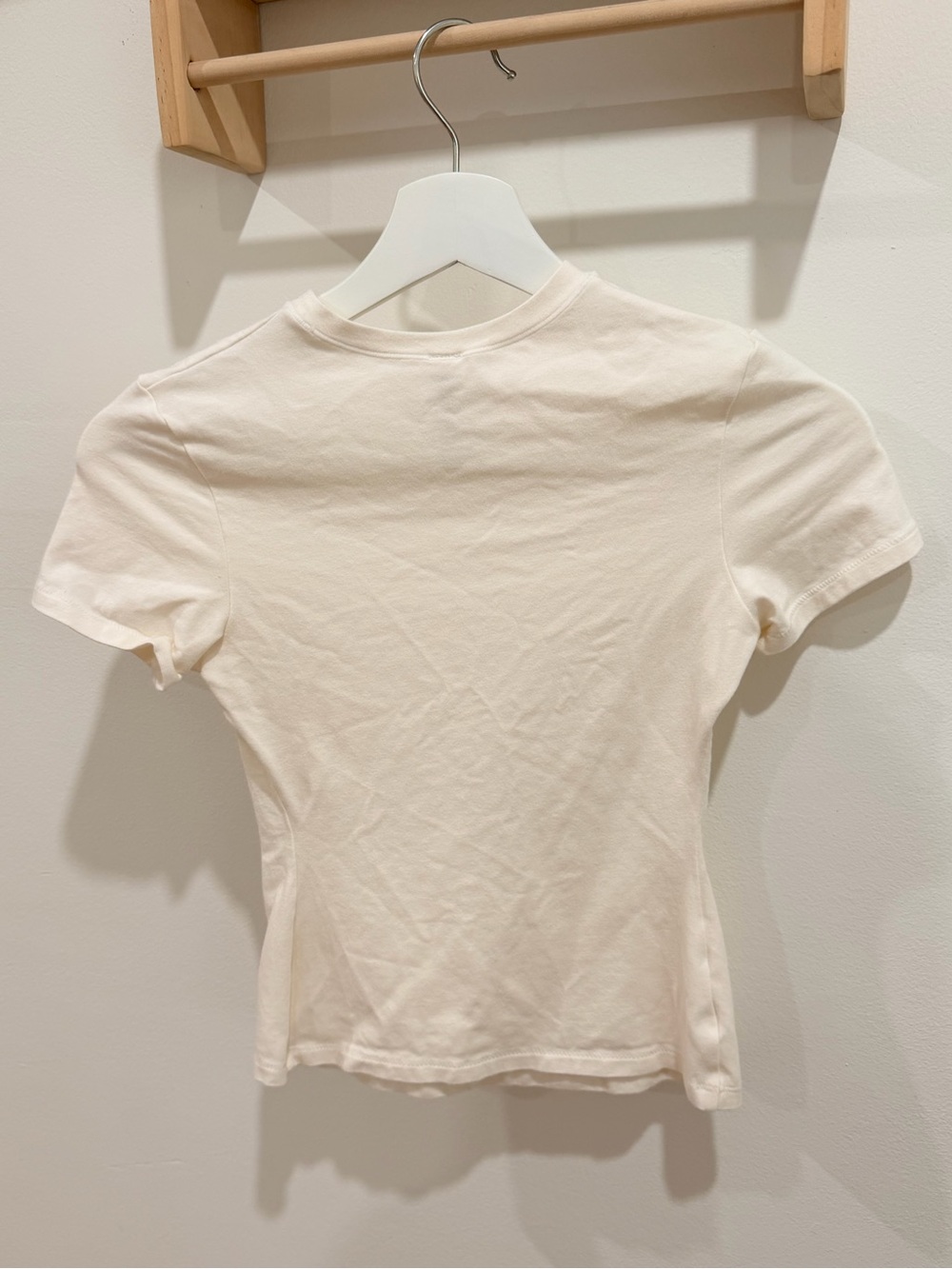 Skims T-shirt - Picture 3 of 4